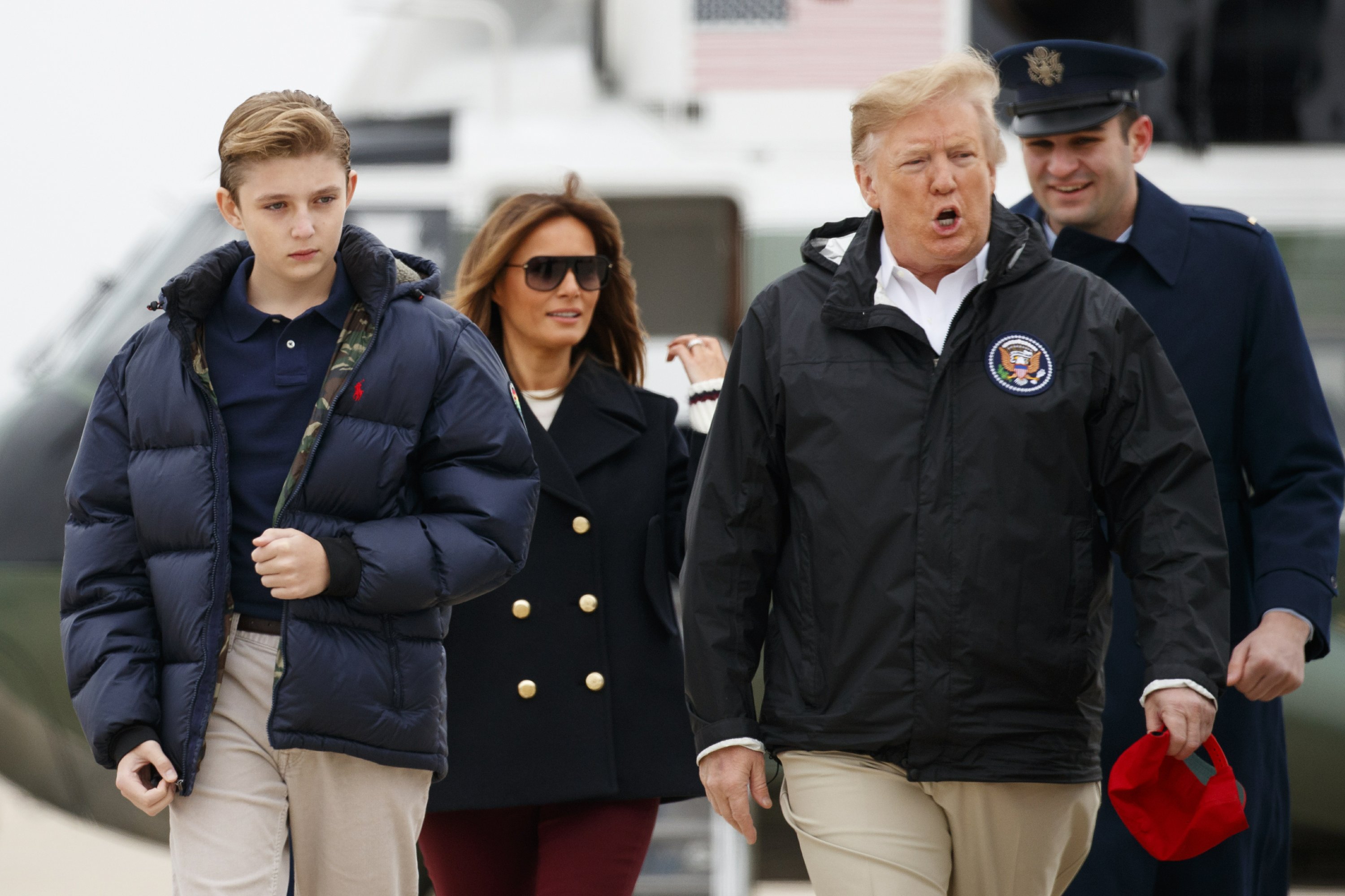 El hijo menor de Trump, Barron, cumple 13 años AP News