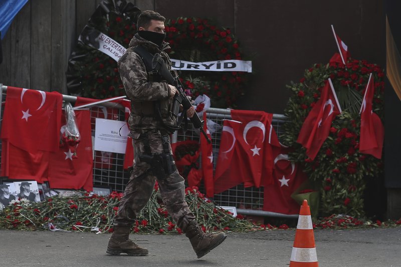 Istanbul on alert as hunt for gunman reaches 4th day
