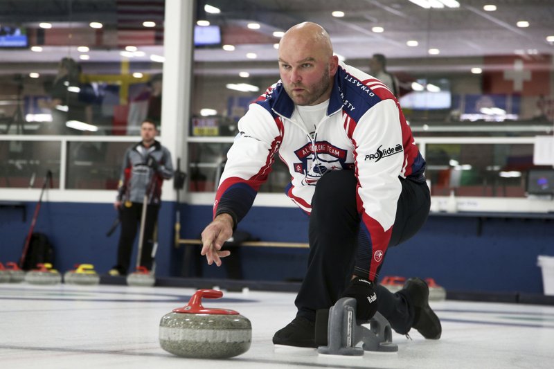 Ex Nfl Pro Bowl Players Try Curling With 2022 Olympic Goal