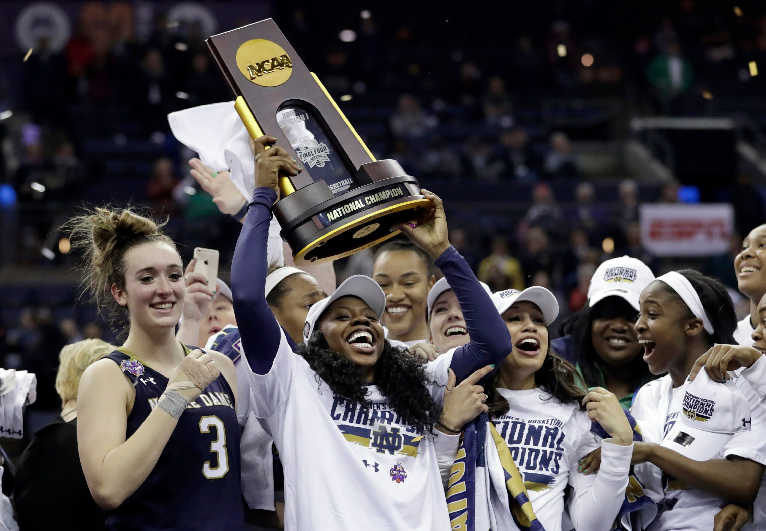 Notre Dame No. 1 in women's college basketball poll