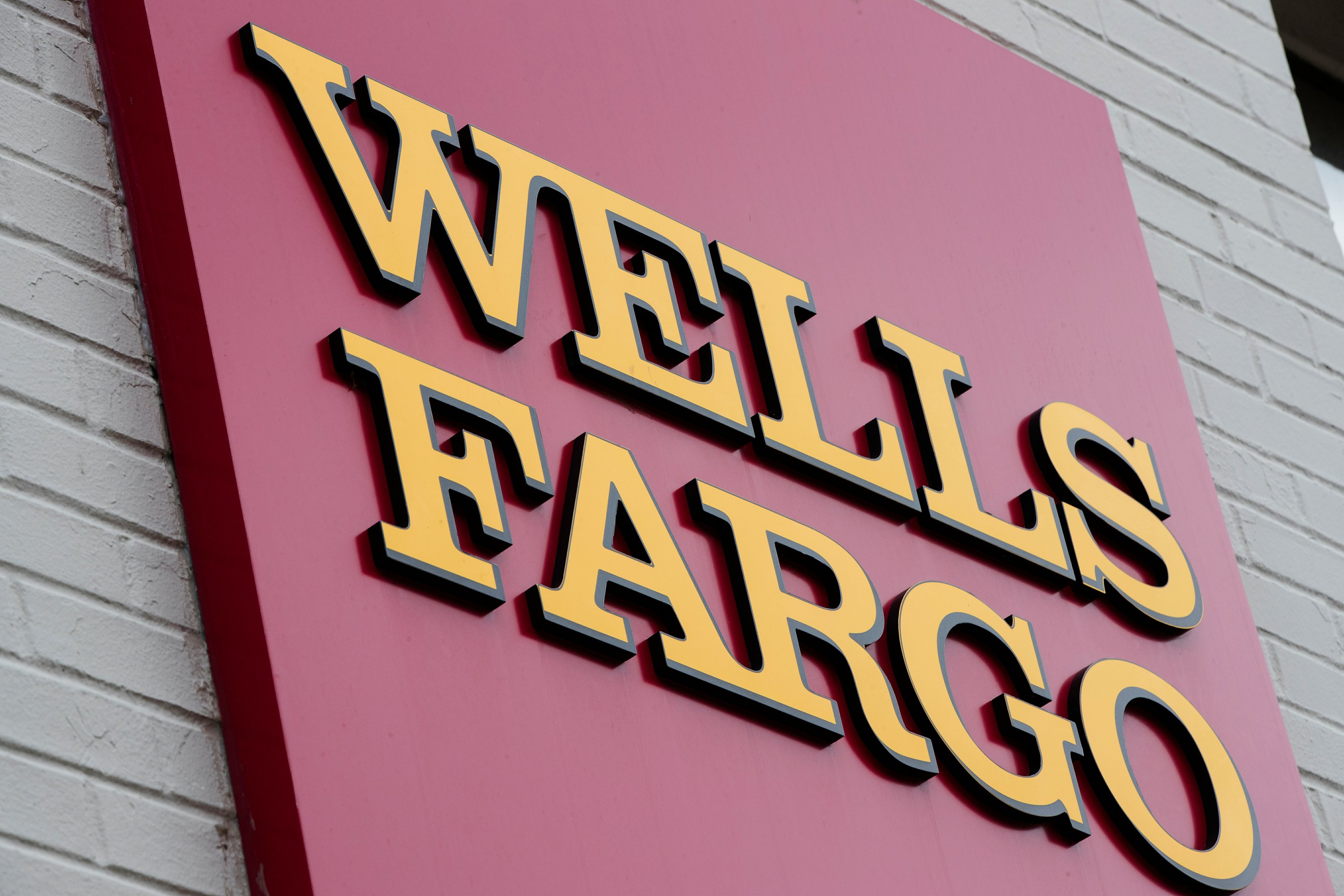 Reports Wells Fargo to be fined 1B as early as Friday AP News