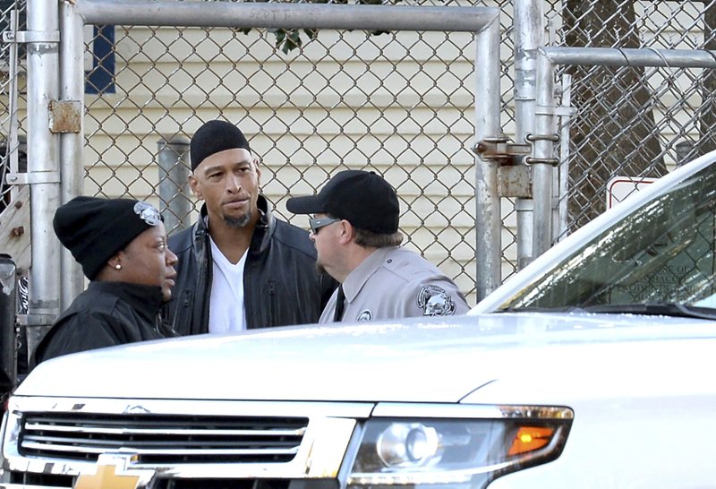 Ex Nfl Player Out Of Prison After 18 Years For Murder Plot
