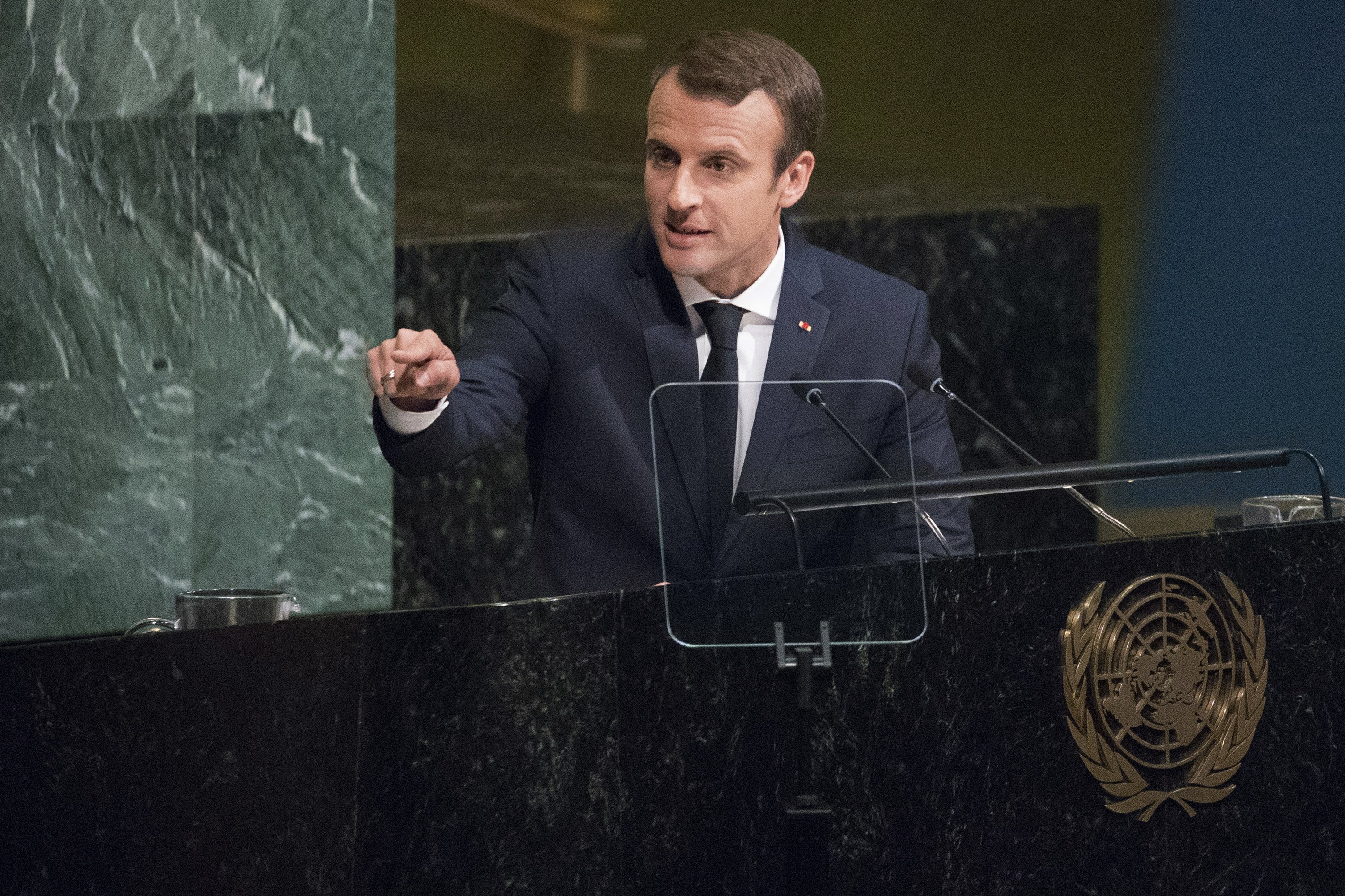 Study in contrasts at UN as French, US presidents speak