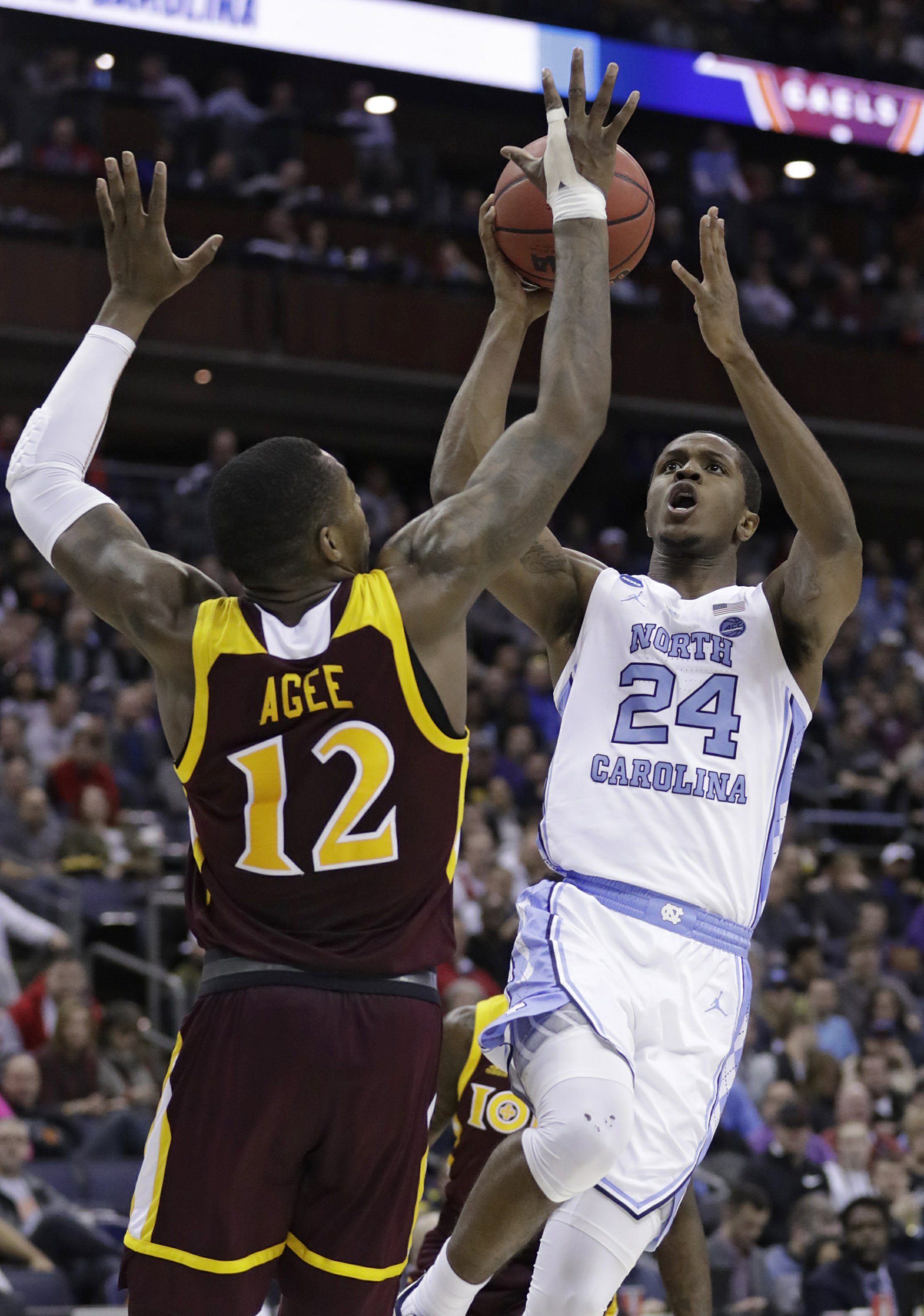 NCAA Latest: Midwest No. 1 Tar Heels rally past 16-seed Iona NCAA Latest: Midwest No. 1 Tar Heels rally past 16-seed Iona