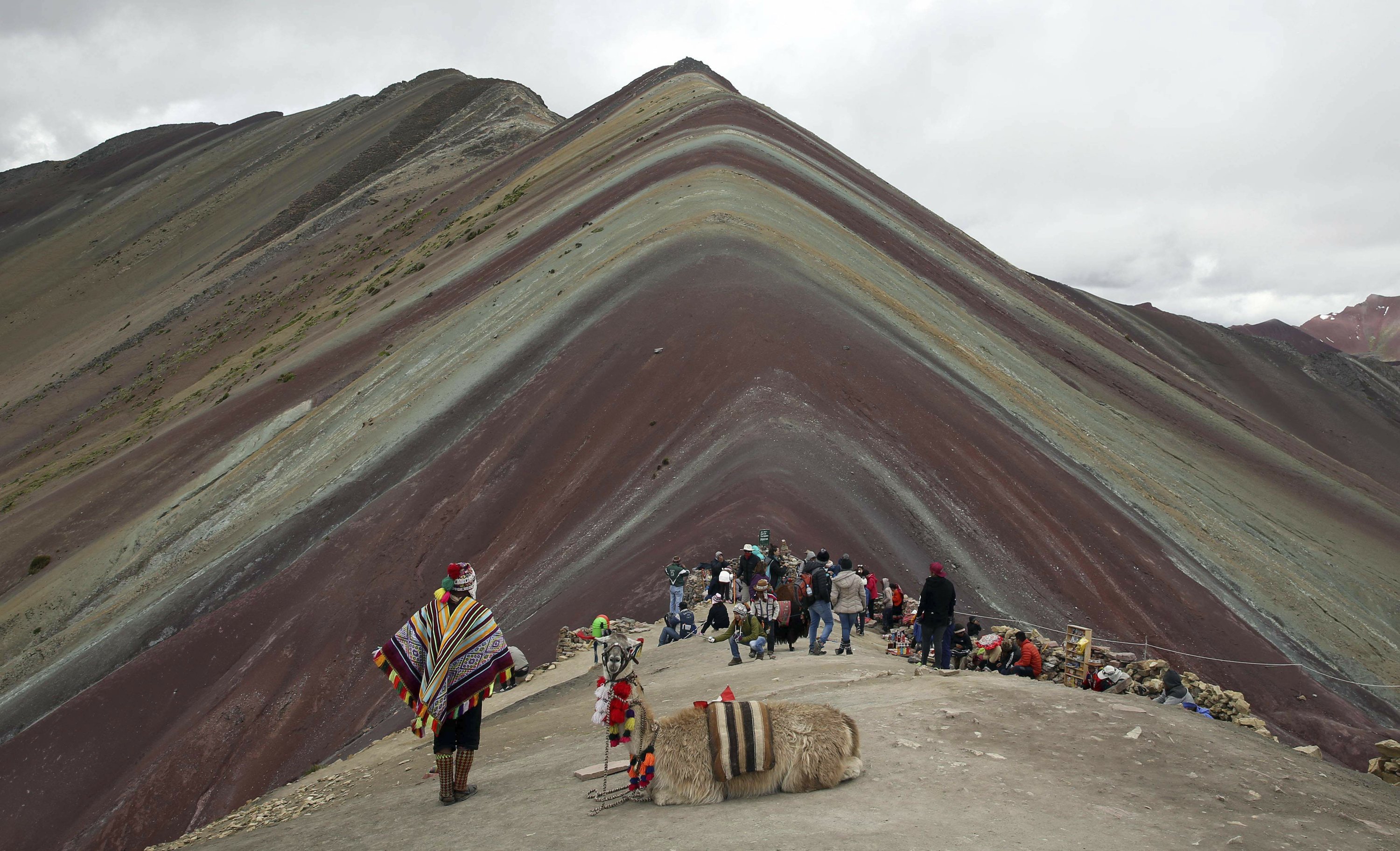 Tourists flocking to Peru's newfound 'Rainbow Mountain' | AP News