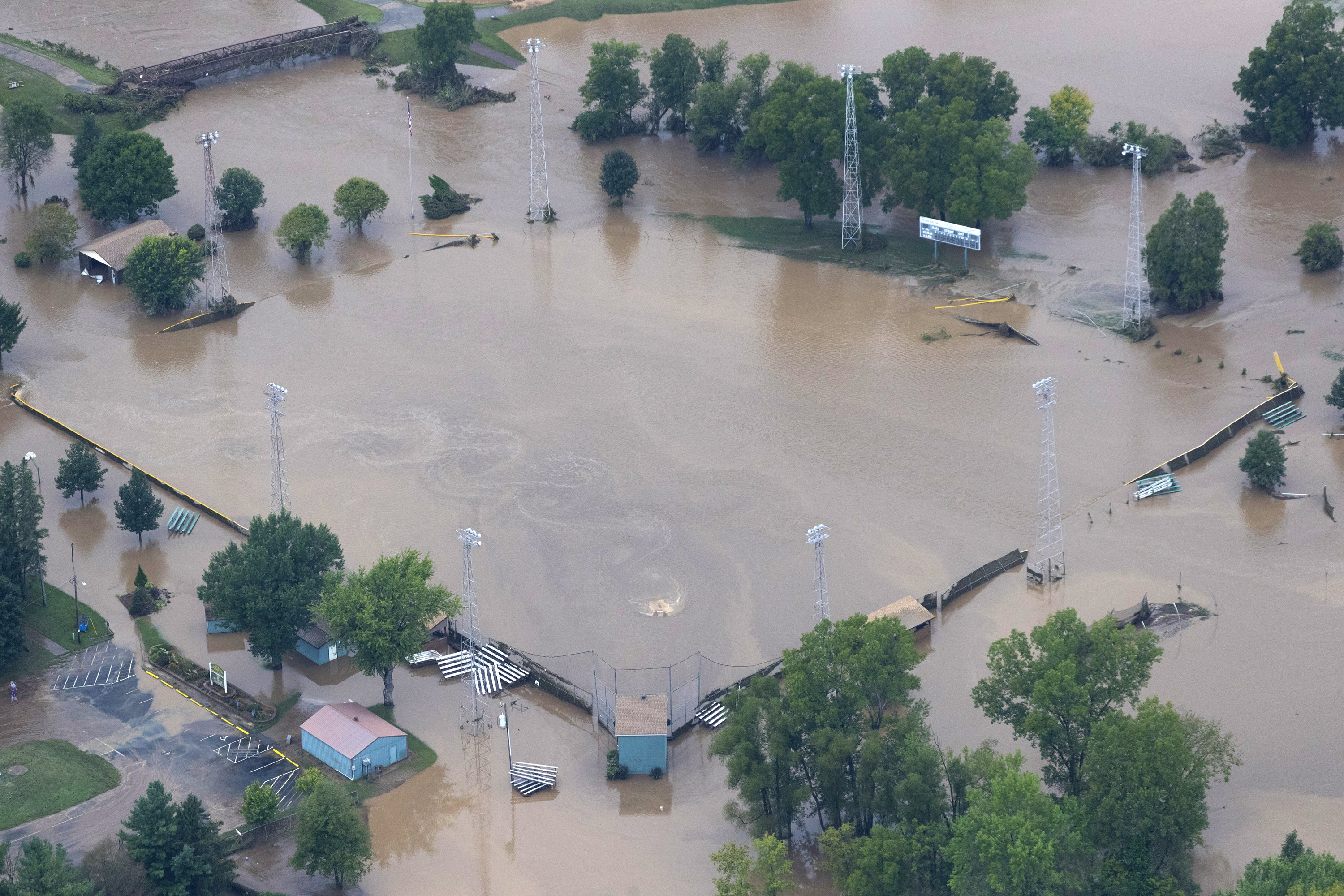 Storms in Wisconsin, Minnesota prompt evacuations, flooding