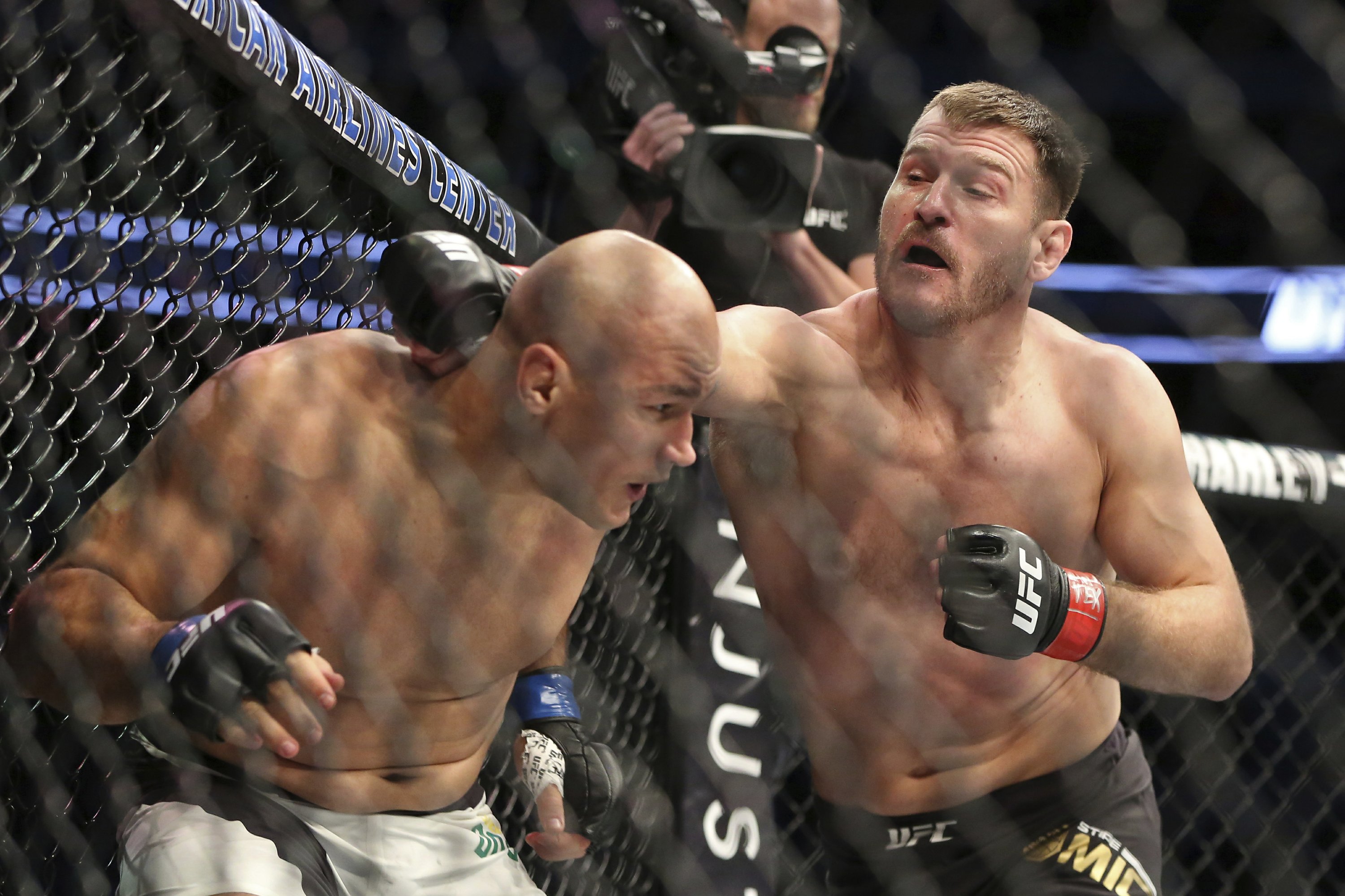 Ufc полутяжелый. юфс полутяжелый вес бойцы. Kim cormier. Gordon cormier age. фото павлович льюис.