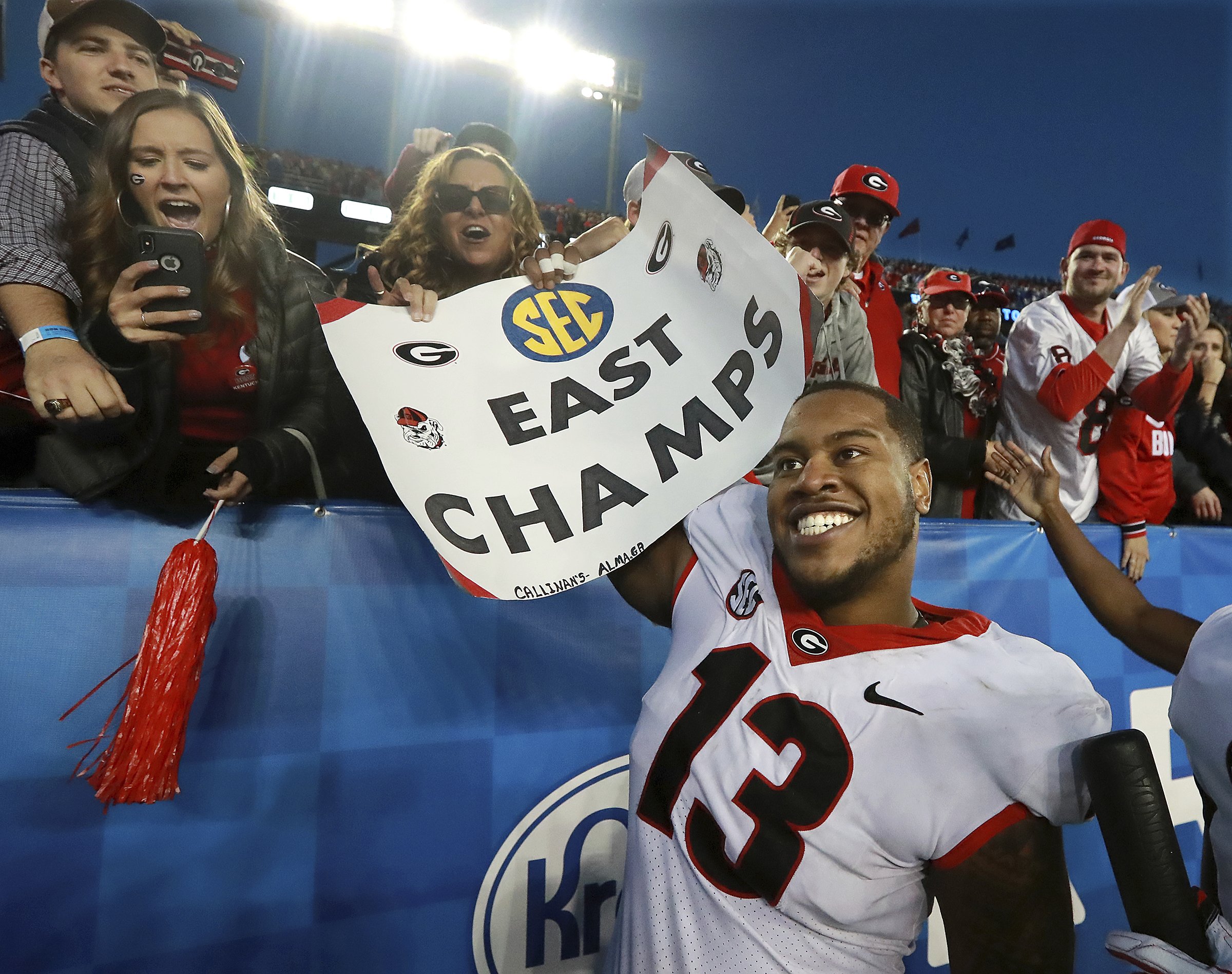 No. 6 tops No. 11 Kentucky 3417 to clinch SEC East AP News