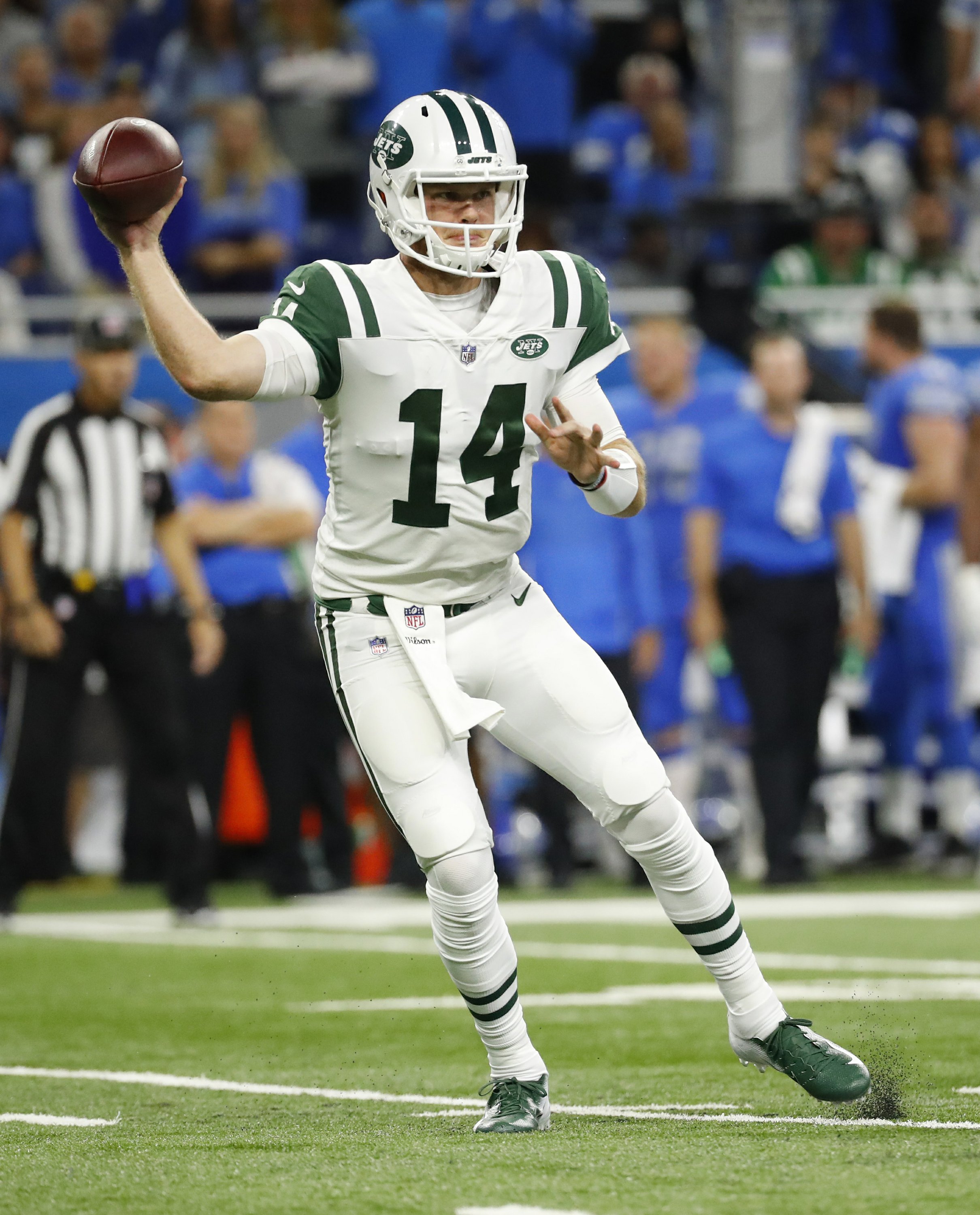 Darnold Se Recupera De Error Jets Humillan A Lions