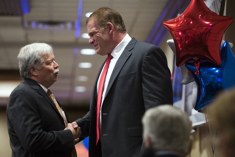 Wwe Wrestler Known As Kane Wins Mayor S Race In Tennessee