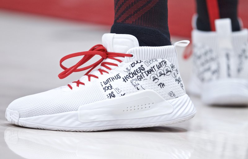 damian lillard playoff shoes