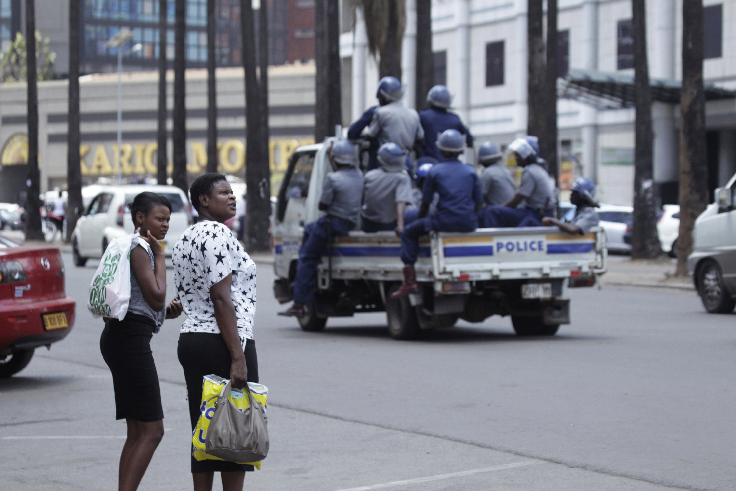 Zimbabwe Arrests Protest Organizers As Economy Plunges Ap News 