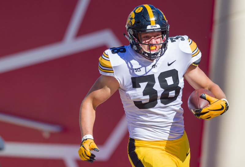 2 Iowa Tight Ends Likely To Go In 1st Round Of Nfl Draft