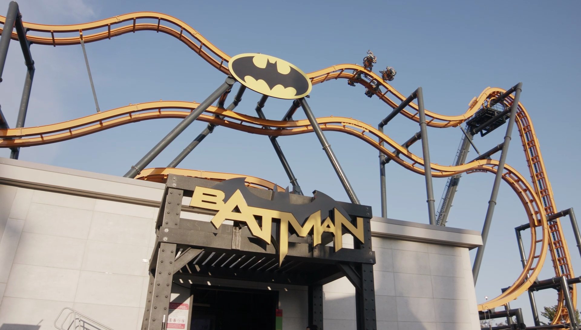 West Coast S First 4d Roller Coaster Batman The Ride Opens At Six Flags Discovery Kingdom - roblox 2019 roller coaster