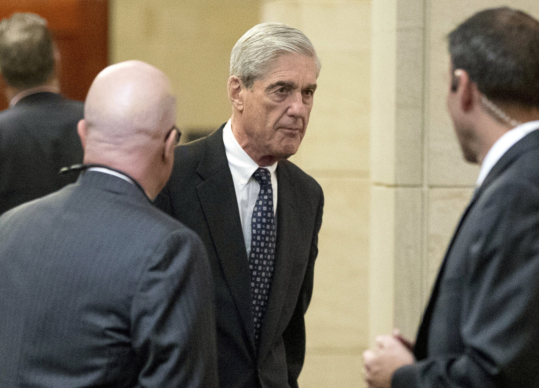 AP-NORC Poll: Most at least partly confident in Russia probe