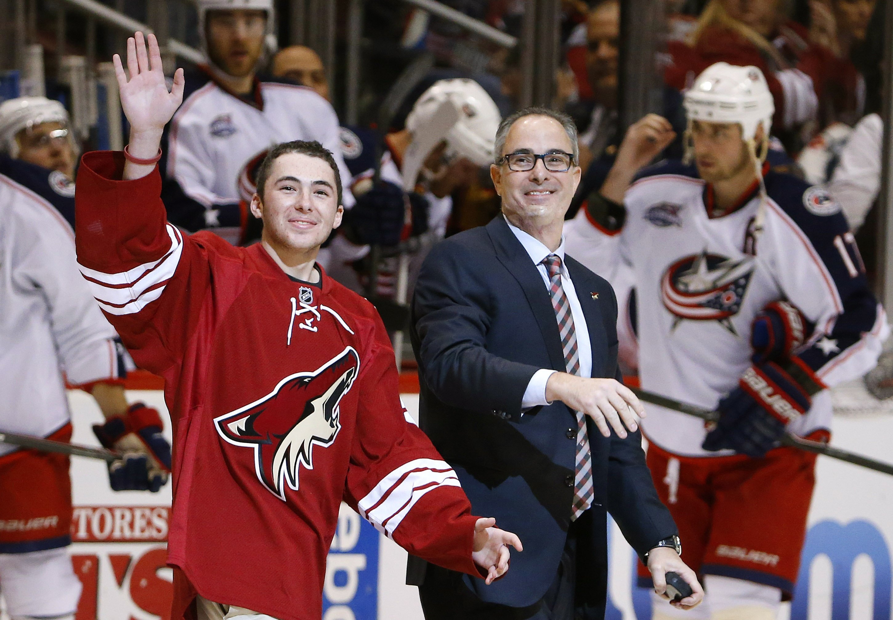 AP Source Andrew Barroway Coyotes' sole owner AP News