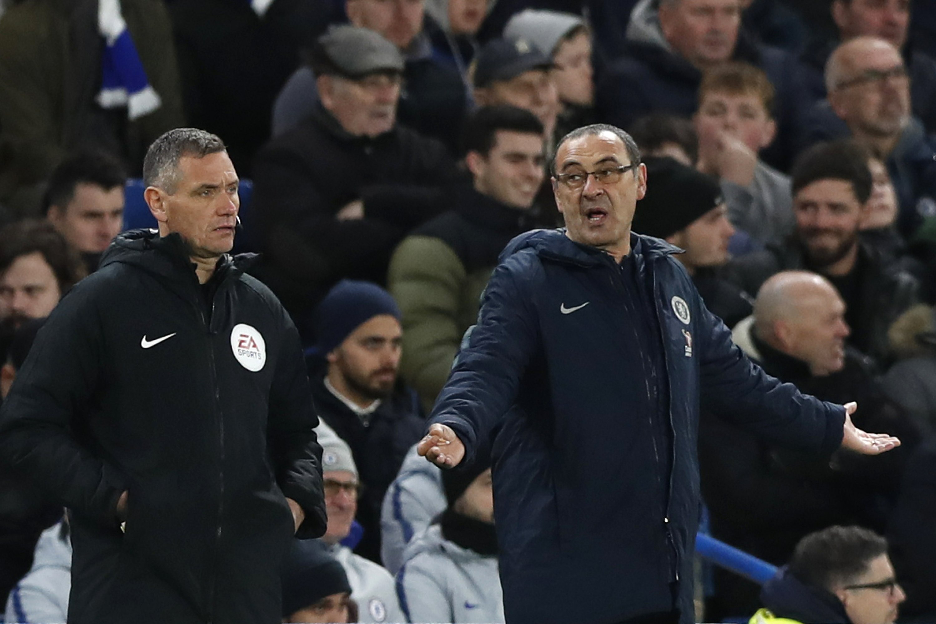 Chelsea coach Sarri looking for run of wins to appease fans AP News