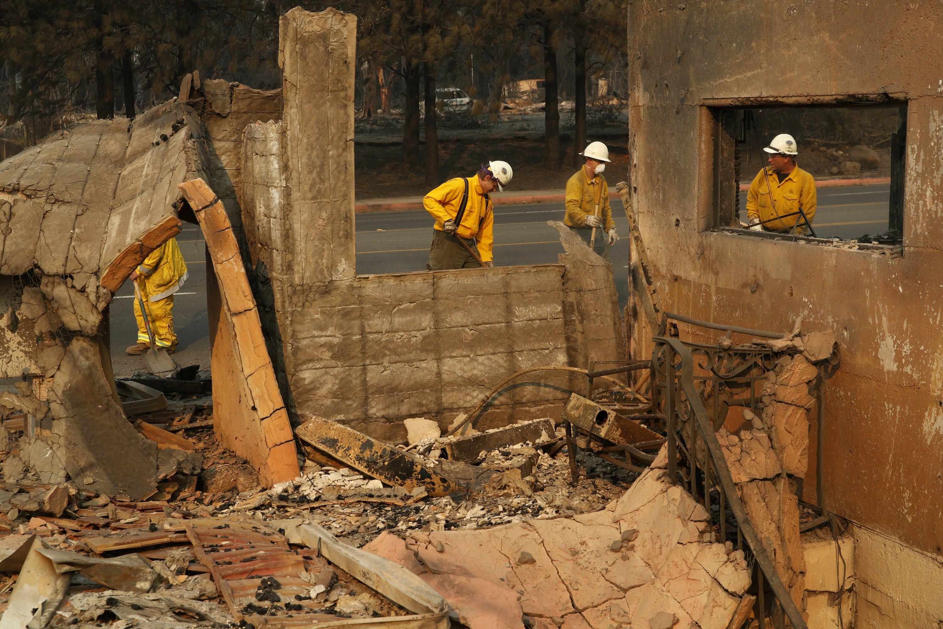 The Latest Wildfire evacuations lifted for Los Angeles AP News