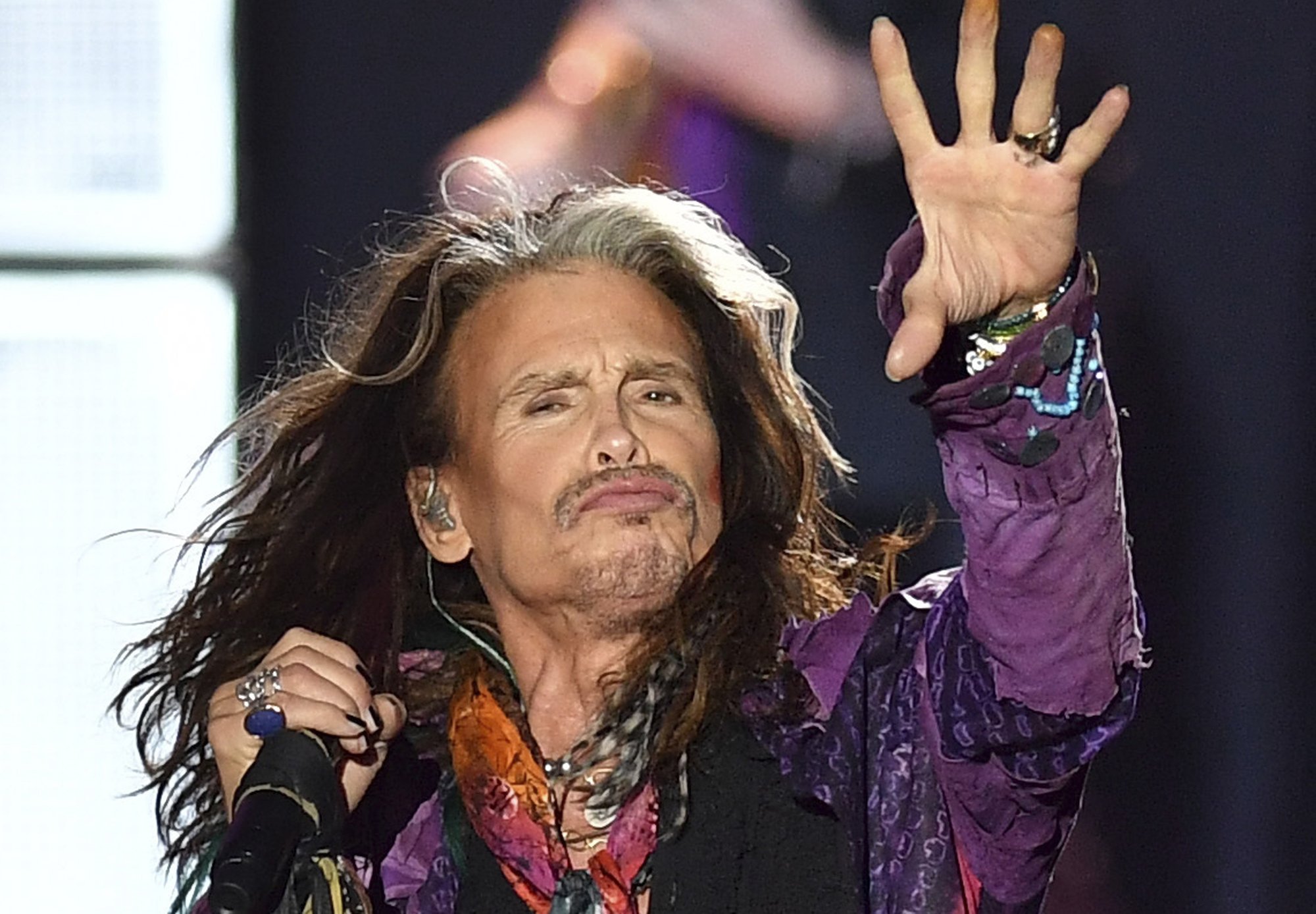 Aerosmiths Steven Tyler Talks Health After Tour Cut Short Ap News