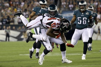 Eagles stop Ryan to Jones again, beat Falcons 18-12