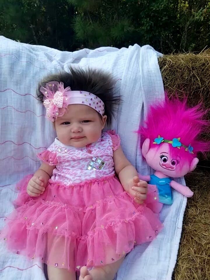 troll with big hair