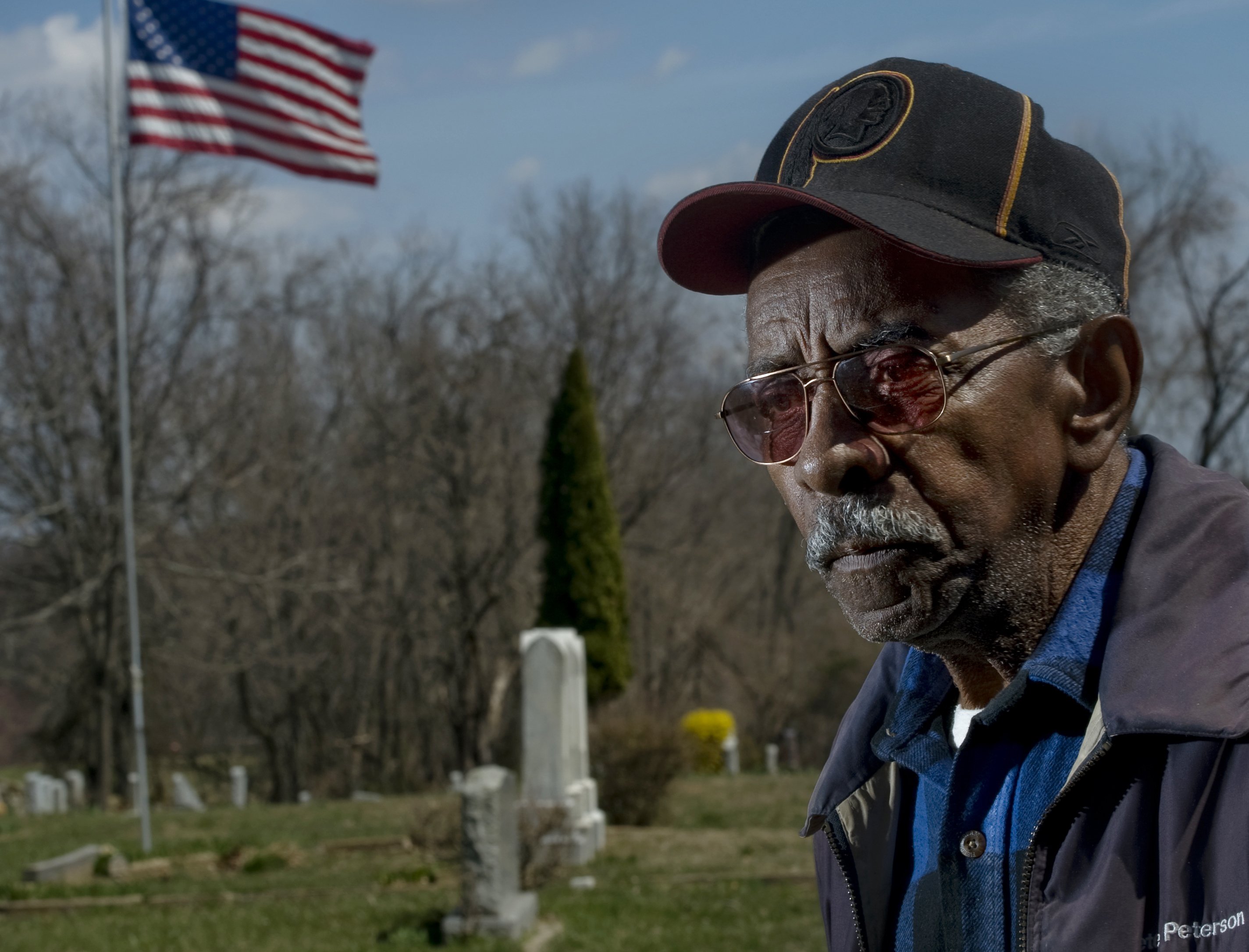 Cemetery Caretaker Finally Rests Near Granddaughter Son Ap News