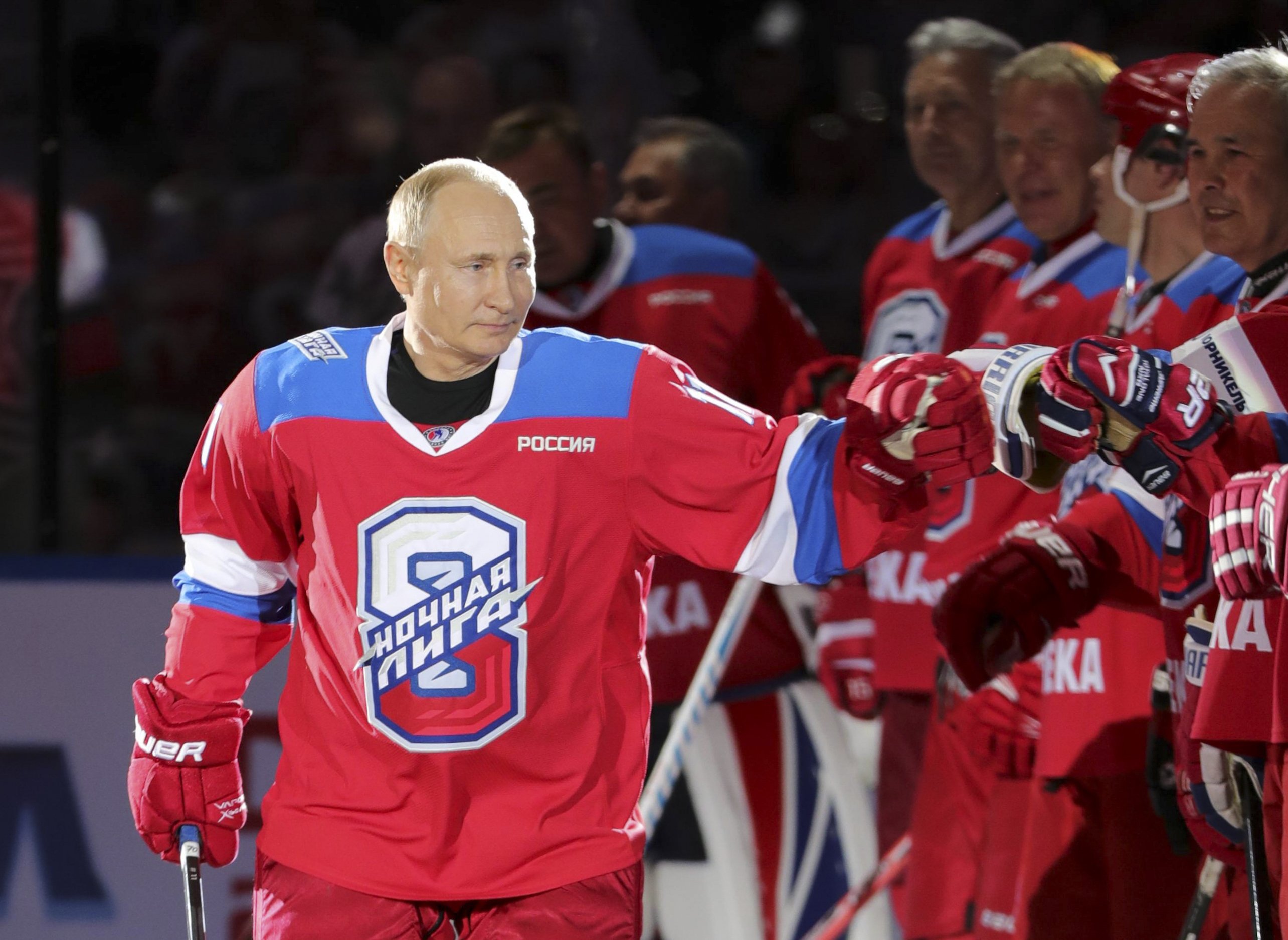 Russia's Putin scores 8 goals in exhibition hockey game