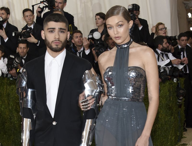 Gigi Hadid And Zayn Malik Confirm Breakup In Pair Of Tweets