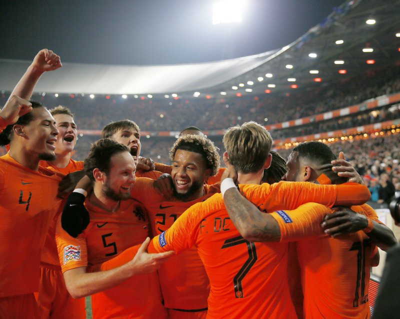 Holanda Tumba 2 0 A Francia Y Condena A Alemania Al Descenso
