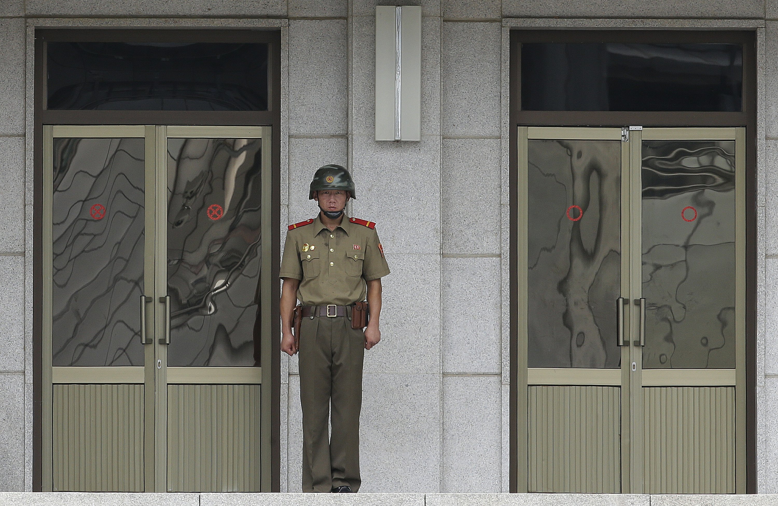 Seoul calls for Pyongyang to respond to overture for talks | AP News