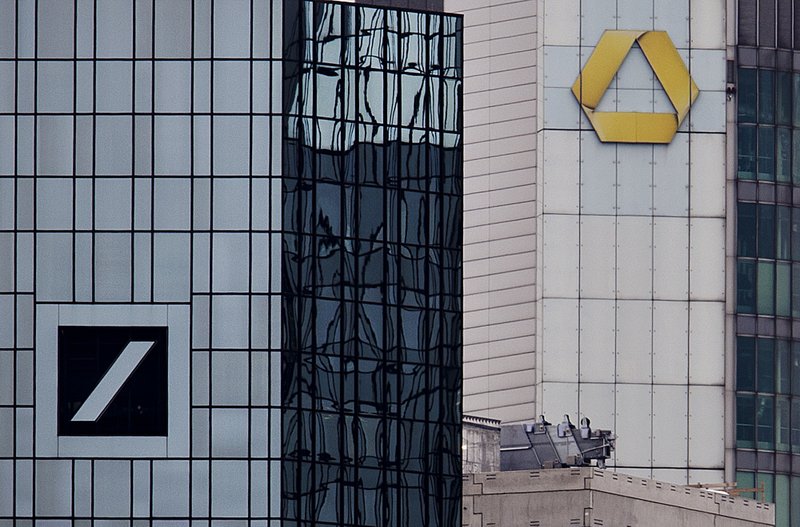 Deutsche Bank Lowers Outlook As Revenues Disappoint
