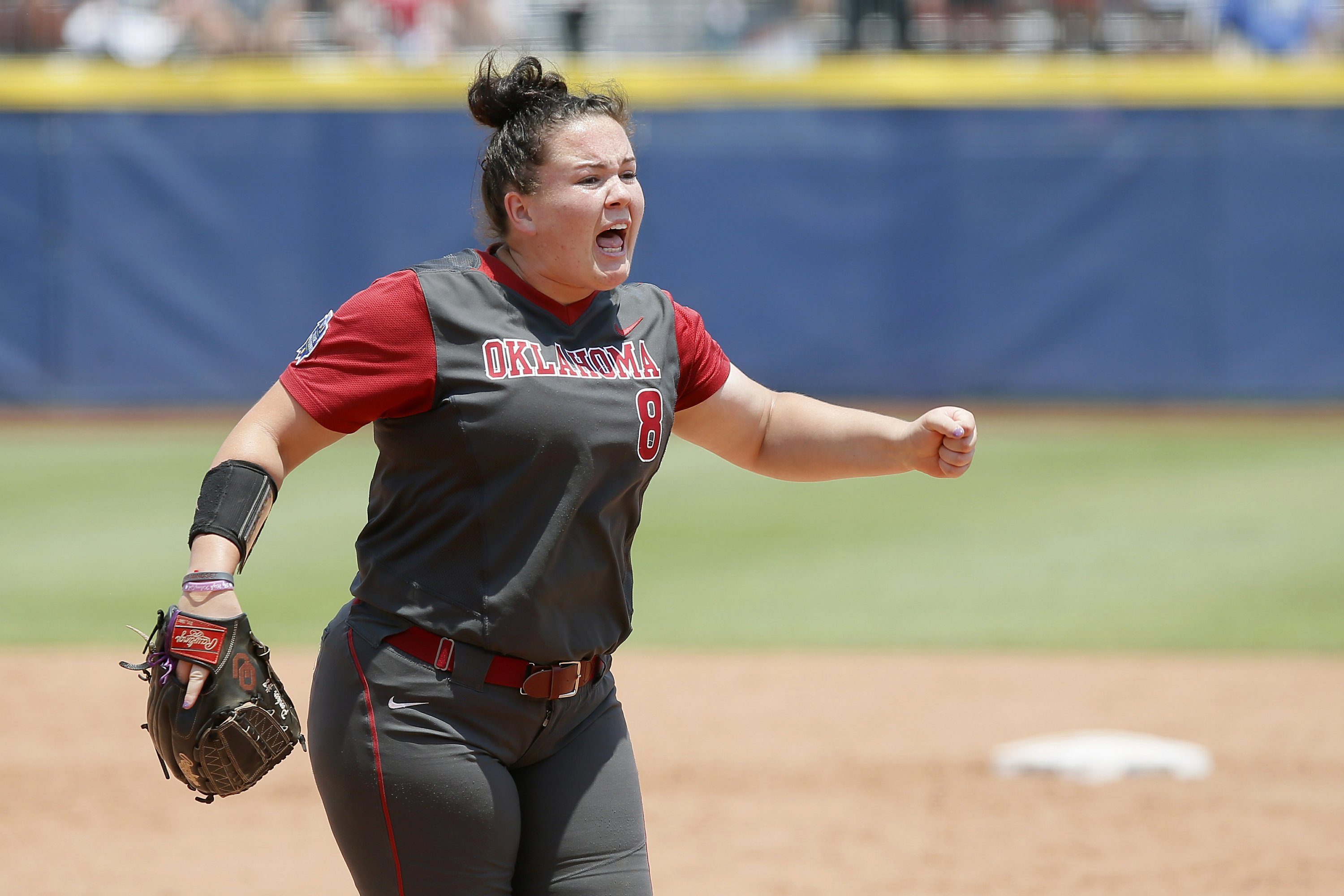 Paige Parker Throws Shutout As Oklahoma Stays Alive In WCWS AP News