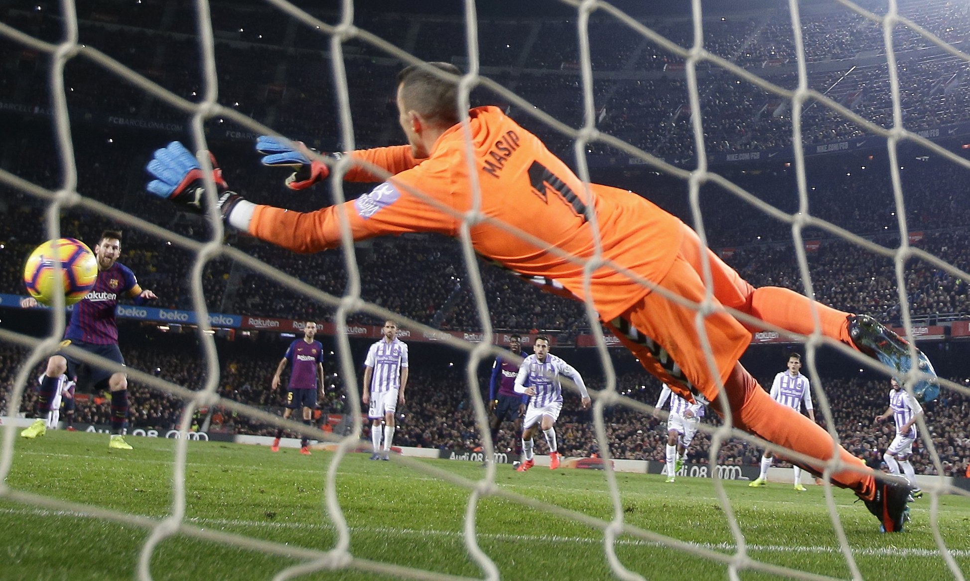 messi goalie gloves