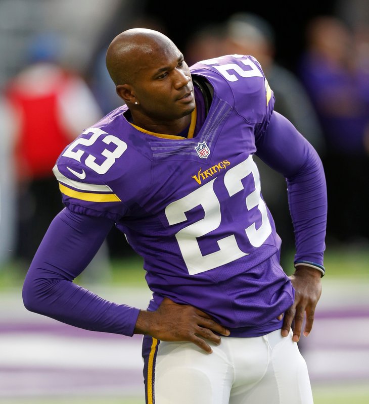 Vikings Re Sign Terence Newman Nfls Oldest On Defense