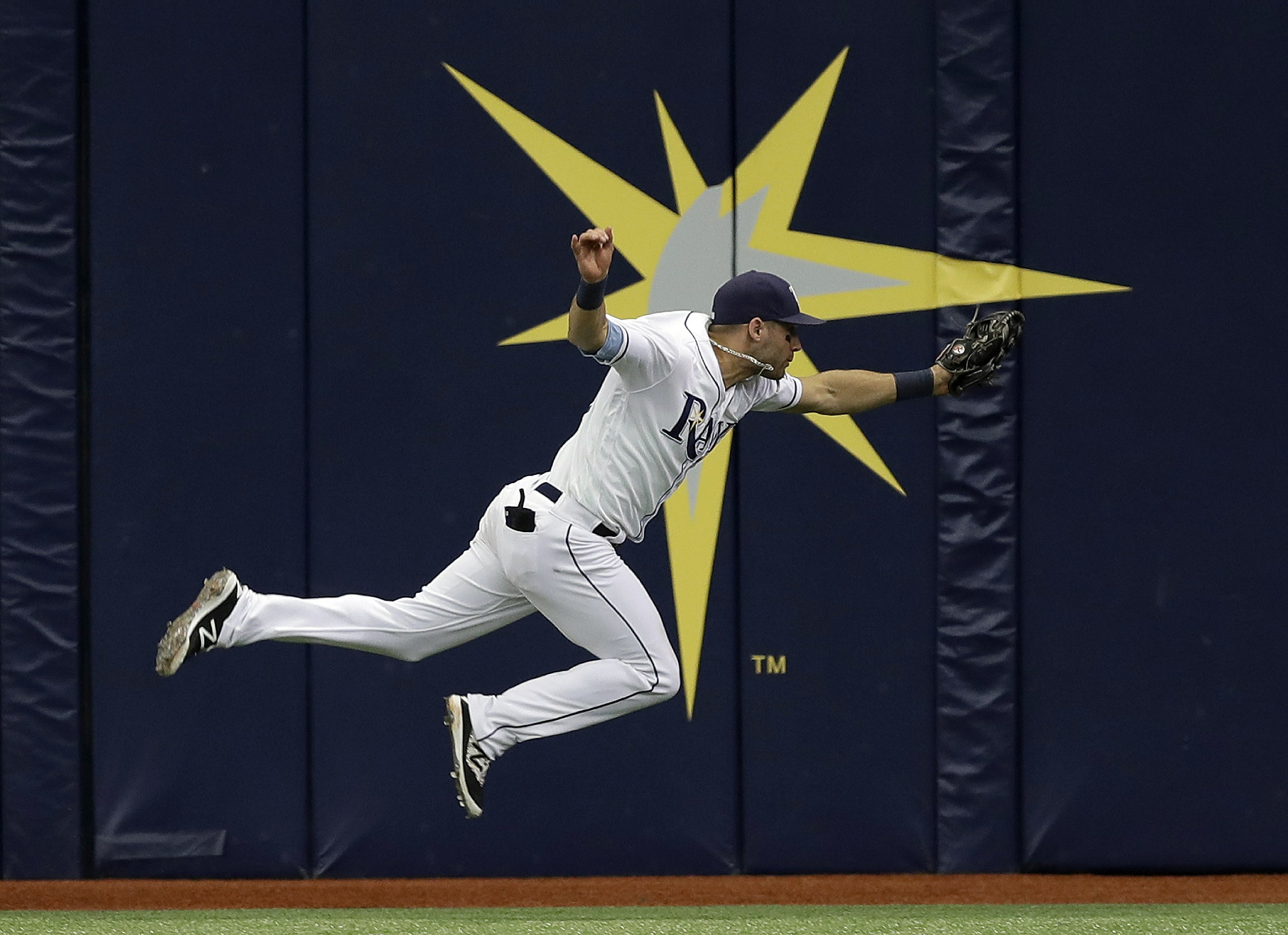 Catch rays. Catch rays