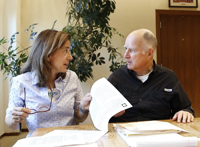 Anne Gust Brown, Jerry Brown