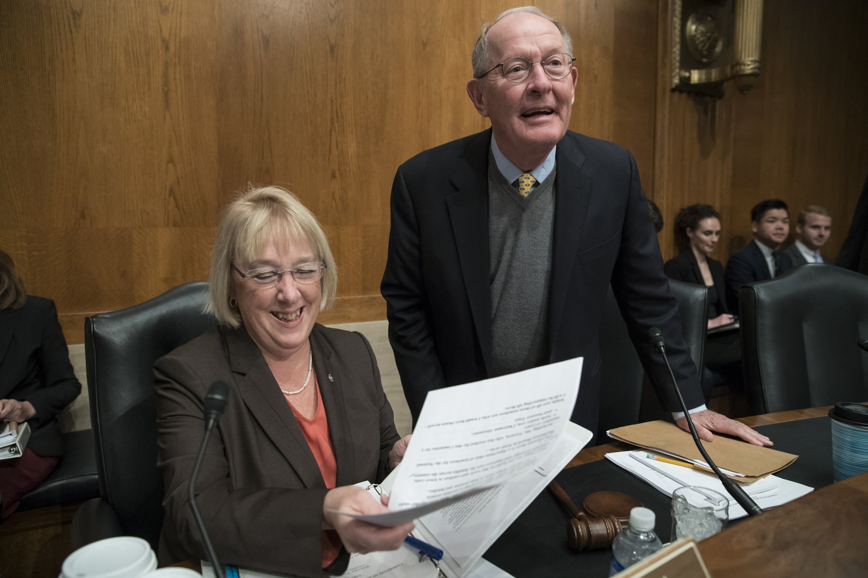 GOP, Dem senators push health deal as Trump keeps distance