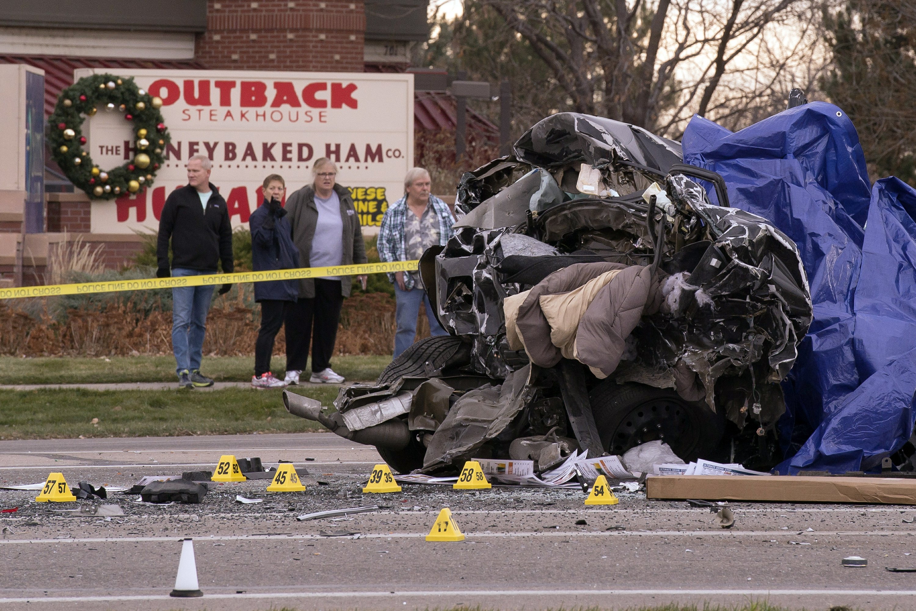 2 dead in Colorado crash involving truck fleeing police AP News