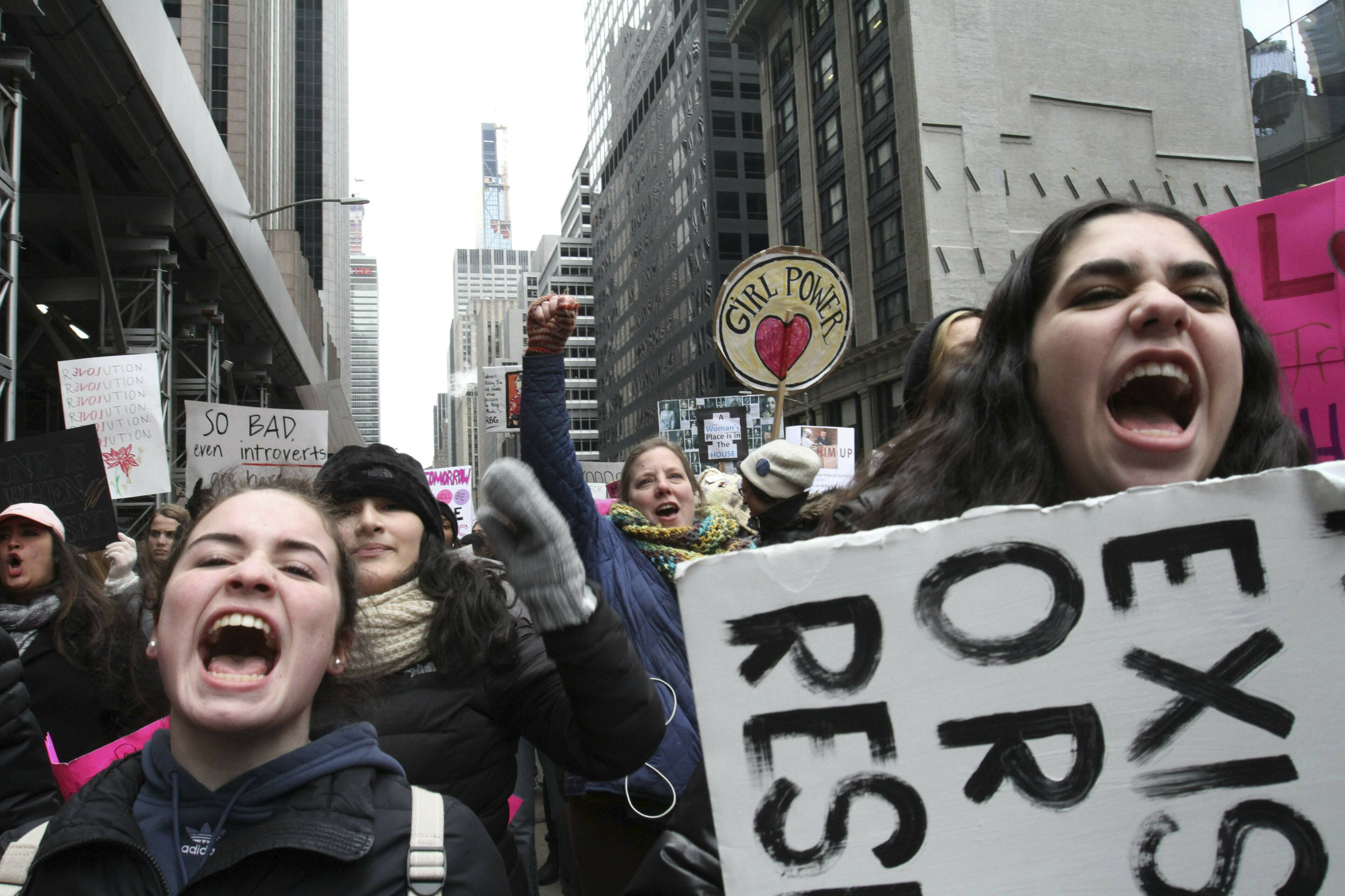 Protester interrupts start of New York women's march rally AP News
