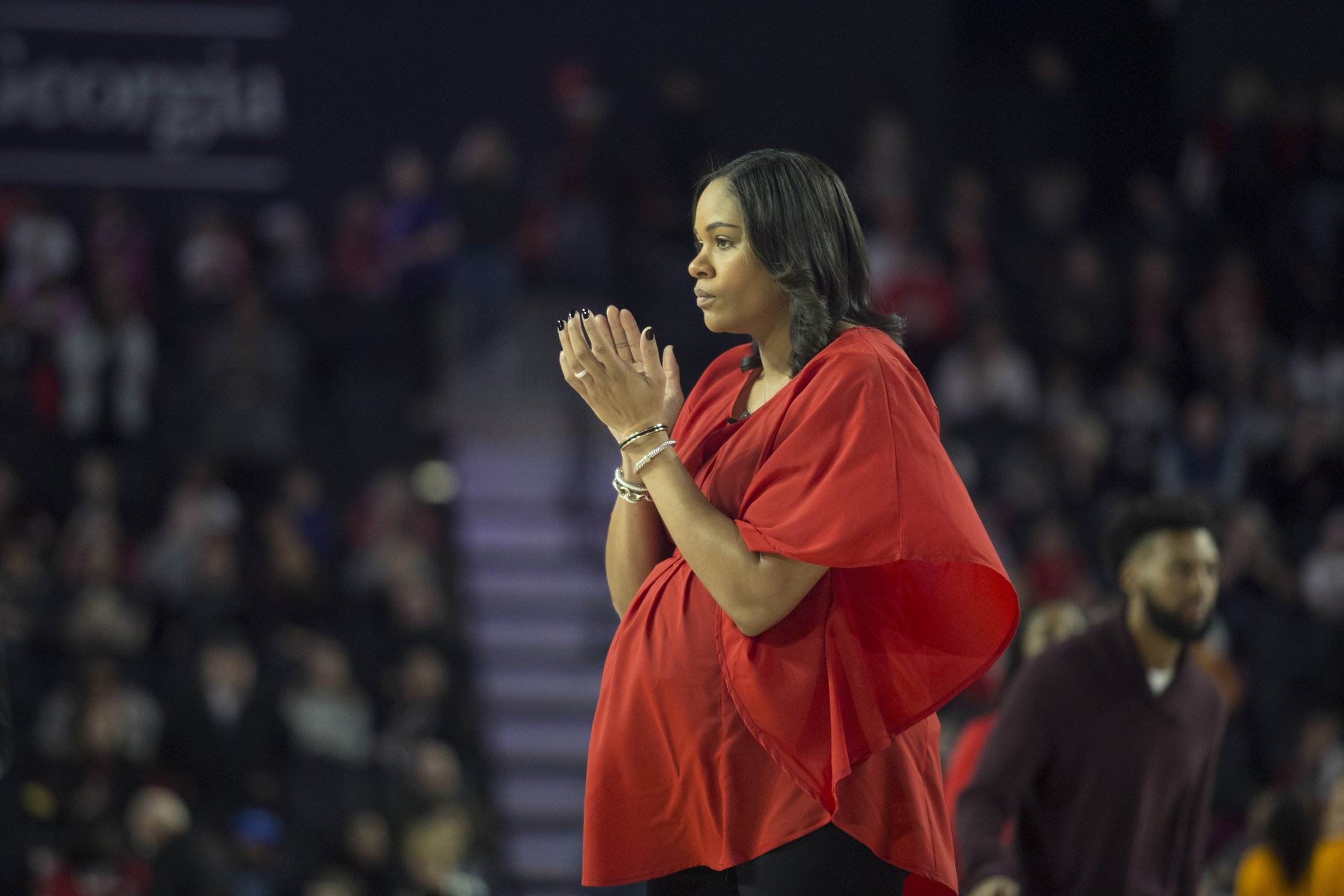 basketball coach Joni Taylor gives birth to girl AP News