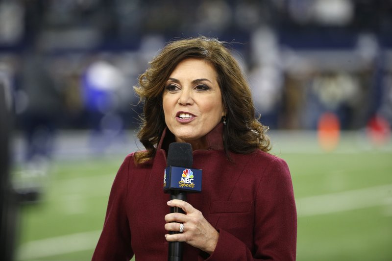 Tafoya Masters Difficult Job Of Sideline Reporter