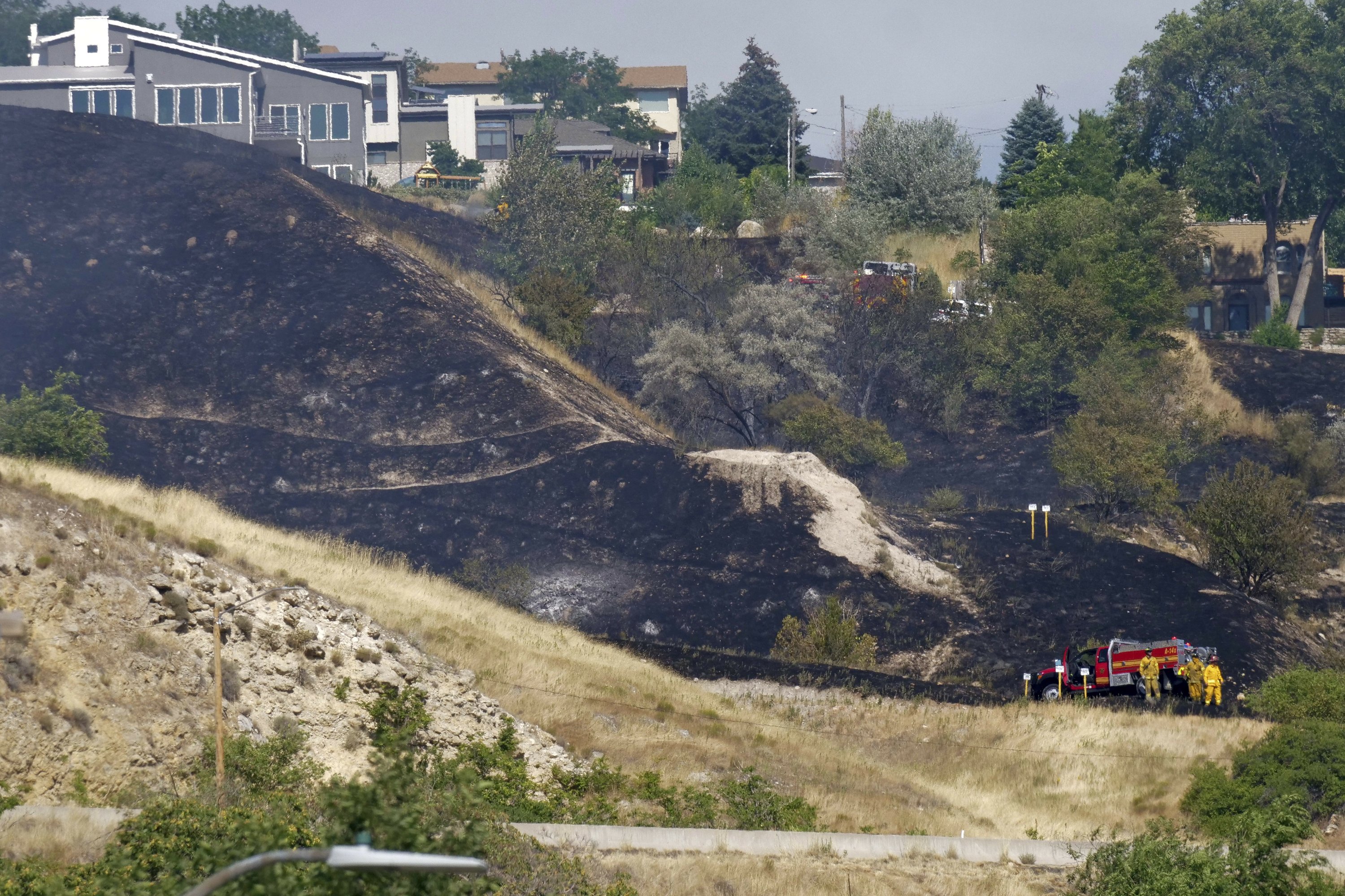 3 firefighters injured battling grass fire in Salt Lake City AP News