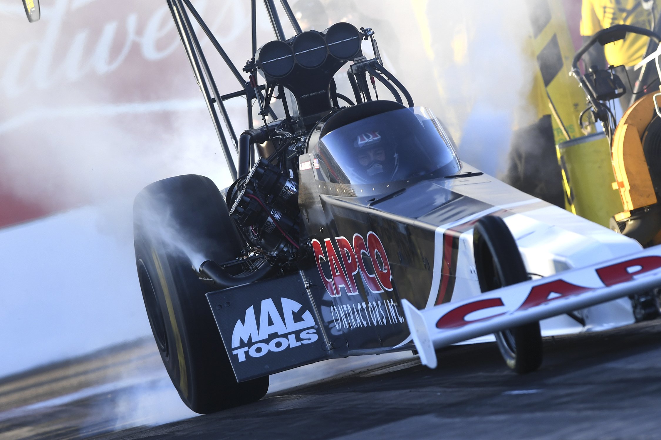 Torrence wins Top Fuel final in NHRA Arizona Nationals AP News