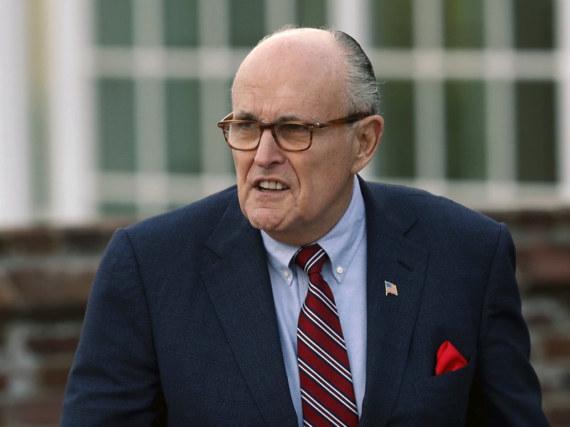 Golf Loan - Giuliani: Trump repaid Cohen $130K for payment to porn star