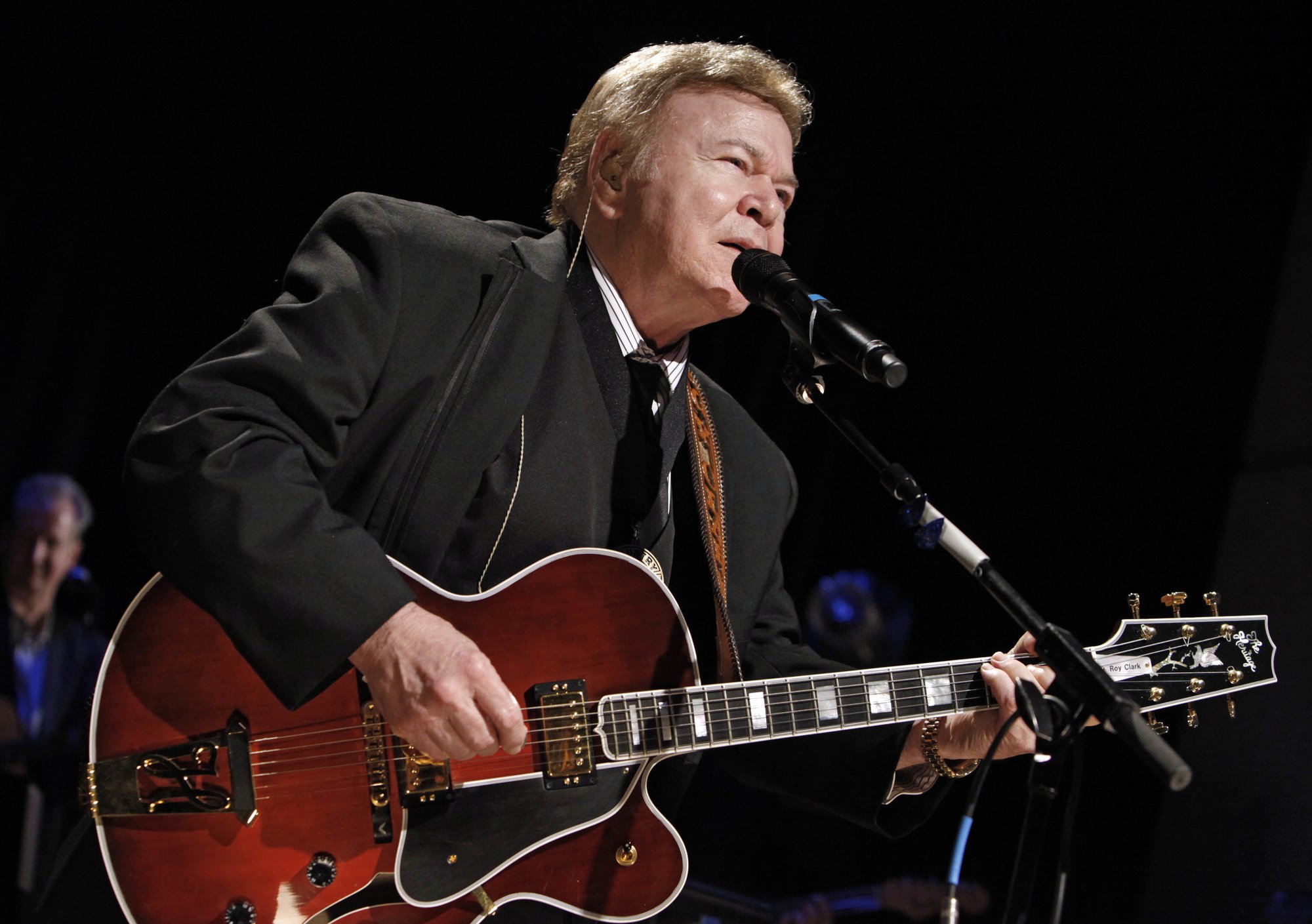 roy clark singing yesterday