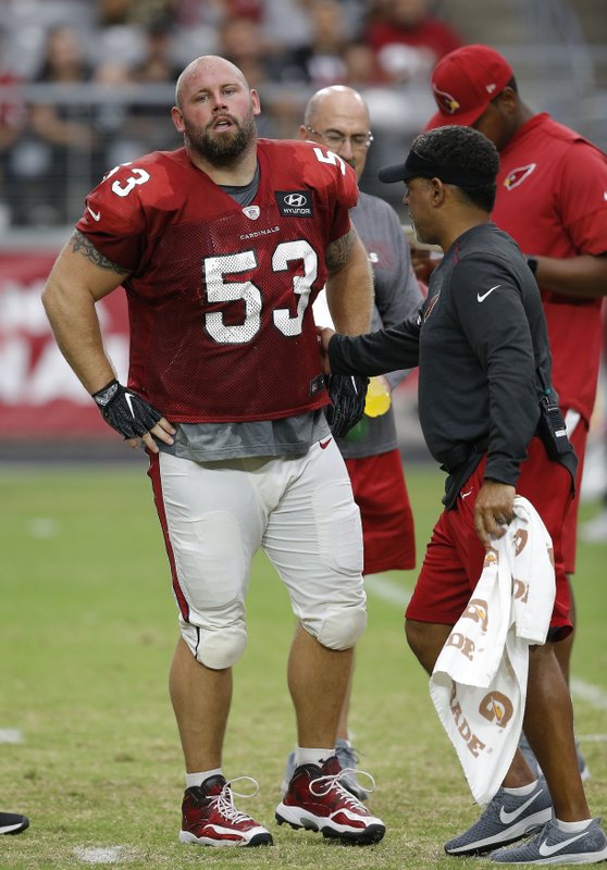 Cardinals Center Shipley Tears Acl Rookie Cole Replaces Him