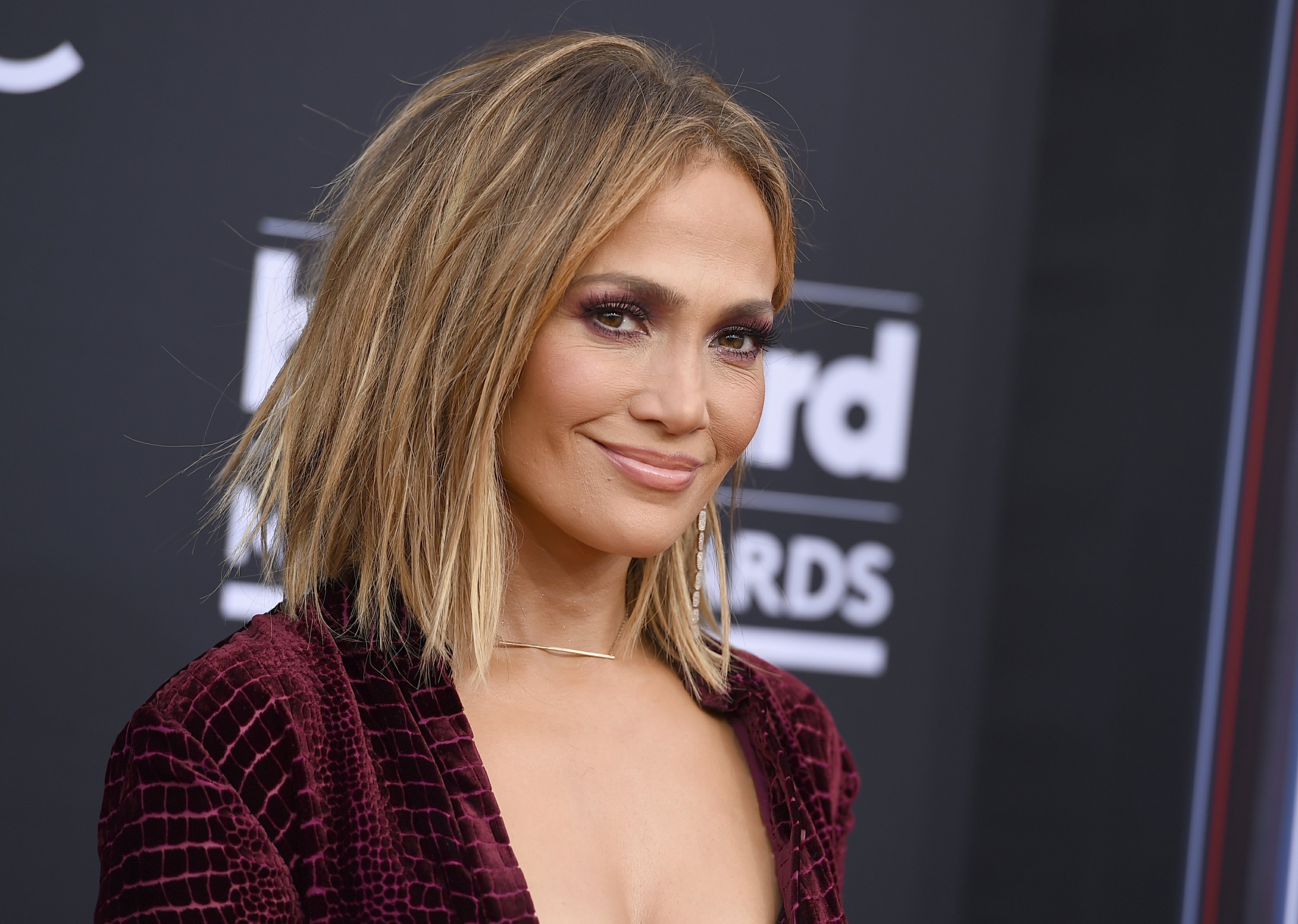 J. Lo to receive Michael Jackson Vanguard Award at MTV VMAs AP News
