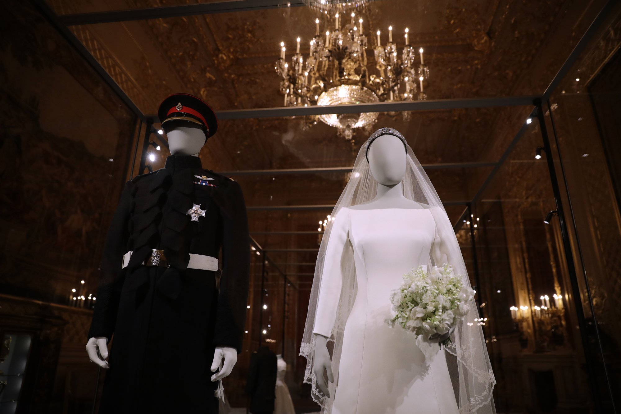 meghan's wedding dress on display