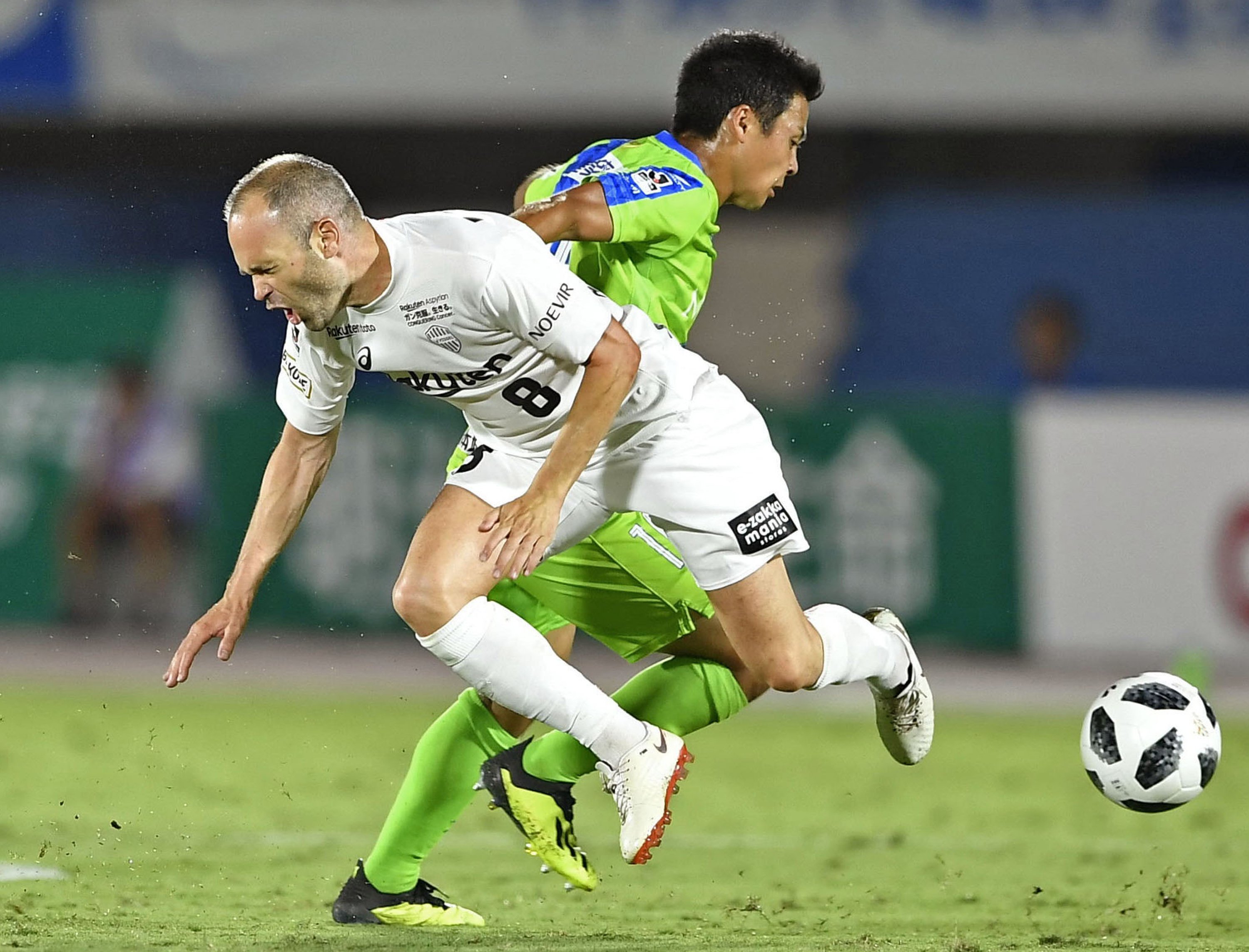 Kawasaki Frontale Close Gap To Leaders Sanfrecce Hiroshima