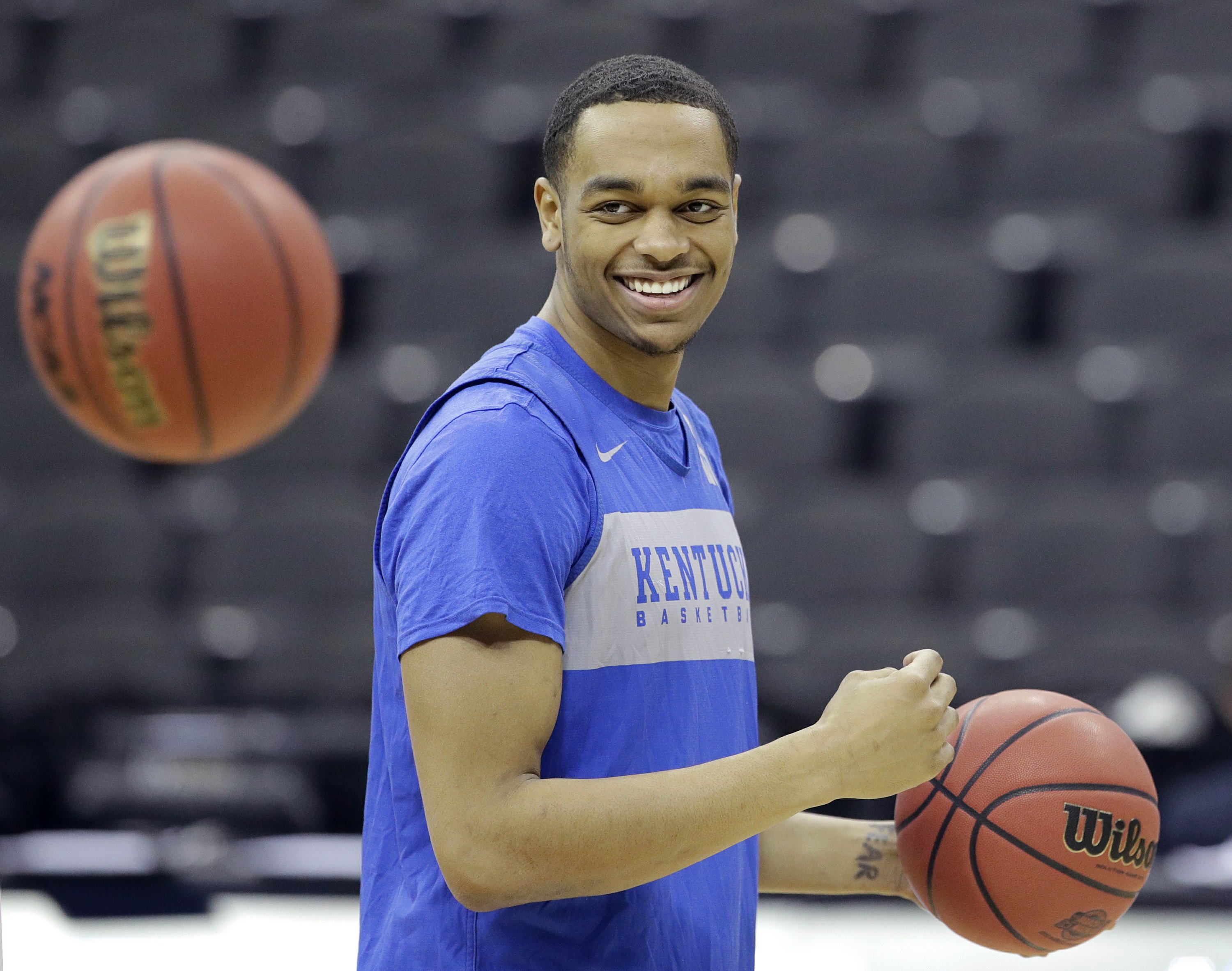 Status unclear for injured Kentucky star PJ Washington AP News